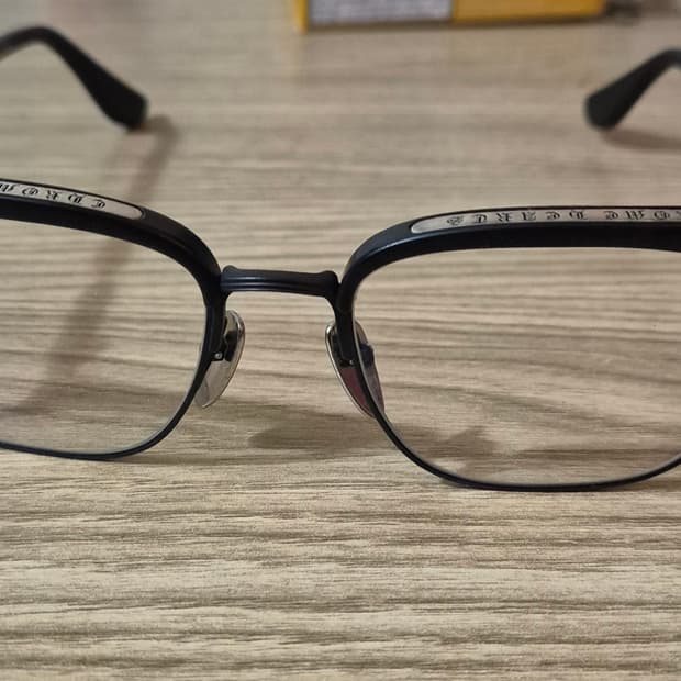 크롬하츠 버티컬스마일2 매트블랙