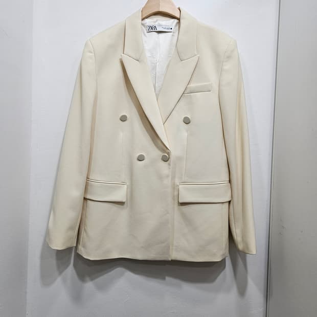 자라(ZARA) 투버튼 아이보리 블레이저 L
