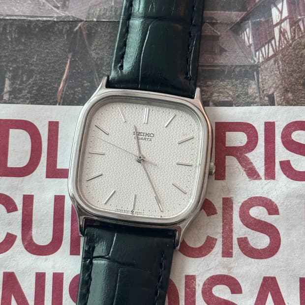 세이코 Seiko [희귀] NHK 각인 스퀘어 쿼츠