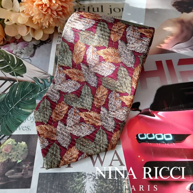 니나리치 실크 레드 리프 패턴 넥타이 9.7cm A+등급 A19769
