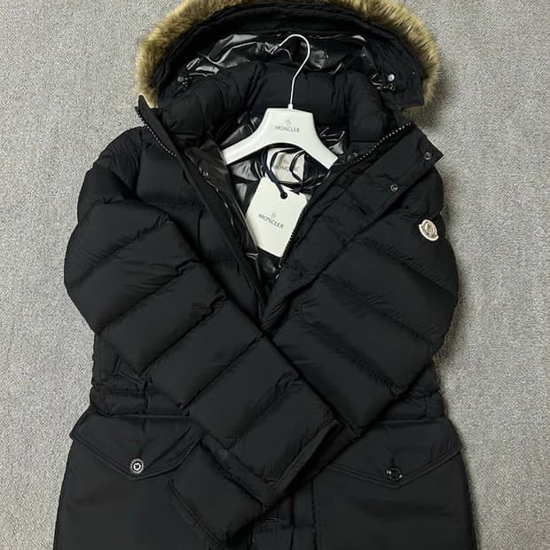 몽클레어 클루니 네고 환영