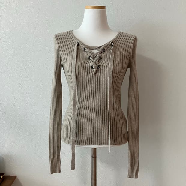 홀리스터 아일렛 코튼혼방 골지니트 딱붙핏