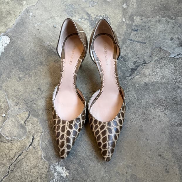 조르지오 알마니 크로커다일 엠보싱 스틸레토 키튼 힐