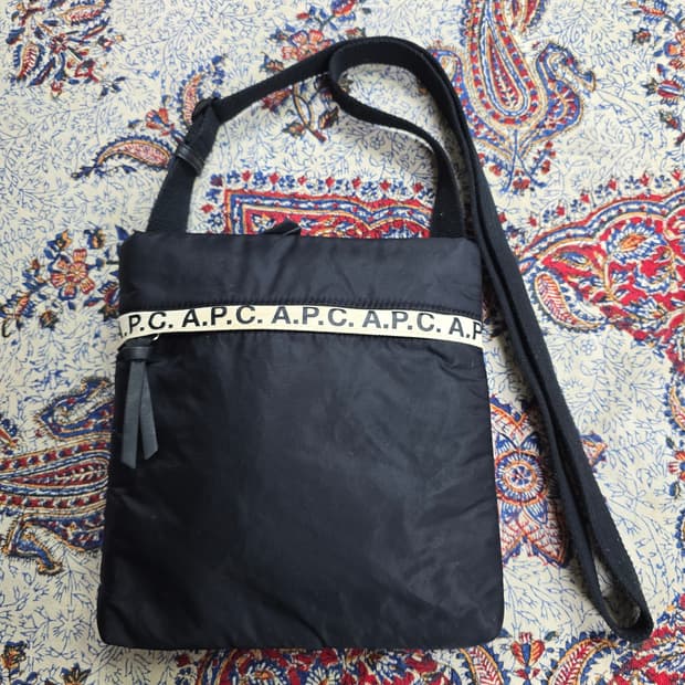 A.P.C 아페쎄 블랙 미니 크로스백 (1599)