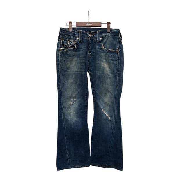 트루릴리전 Y2K 데미지 부츠컷 데님팬츠 플랩포켓 디테일 에이징인디고