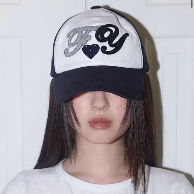 무신사 팬시클럽 블록 볼캡 네이비