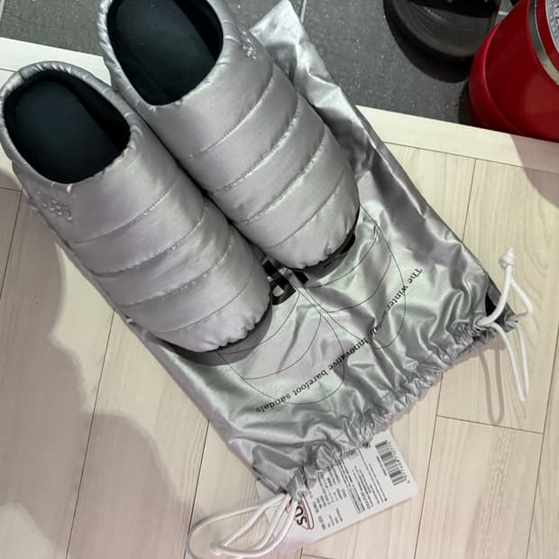 스부 패딩신발 실버