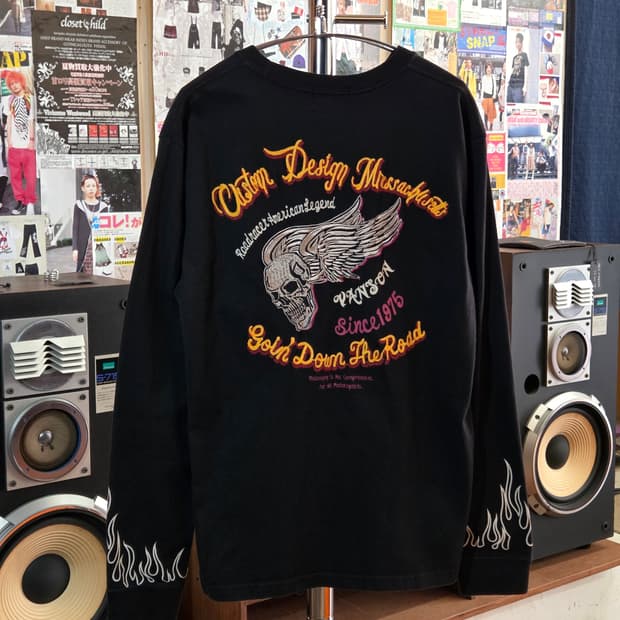 밴슨 레더 스컬 자수 블랙 롱슬리브