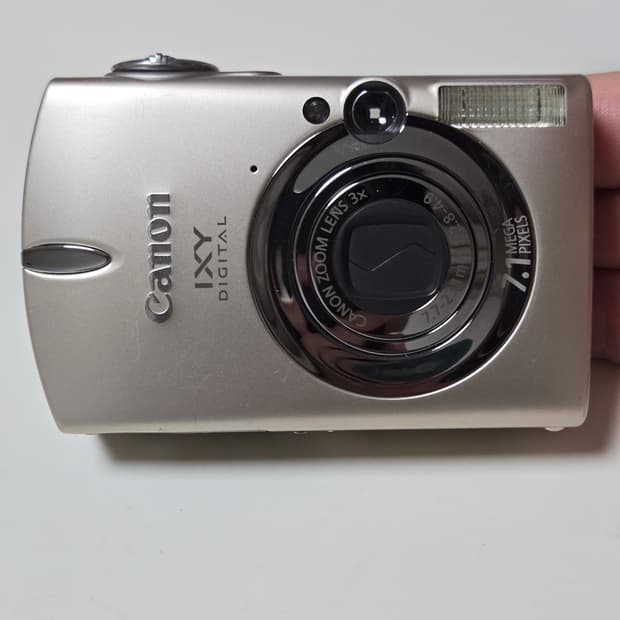 캐논 IXY 700 (IXUS 750) 디지털 카메라
