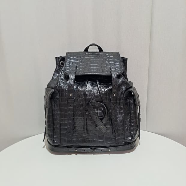 (새제품) 리누이 가죽 투포켓 백팩 B206