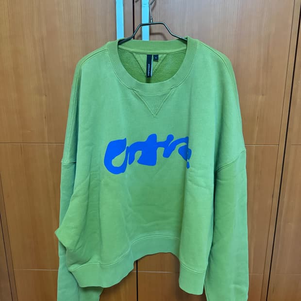 엔타이어 스튜디오 맨투맨 올리브컬러