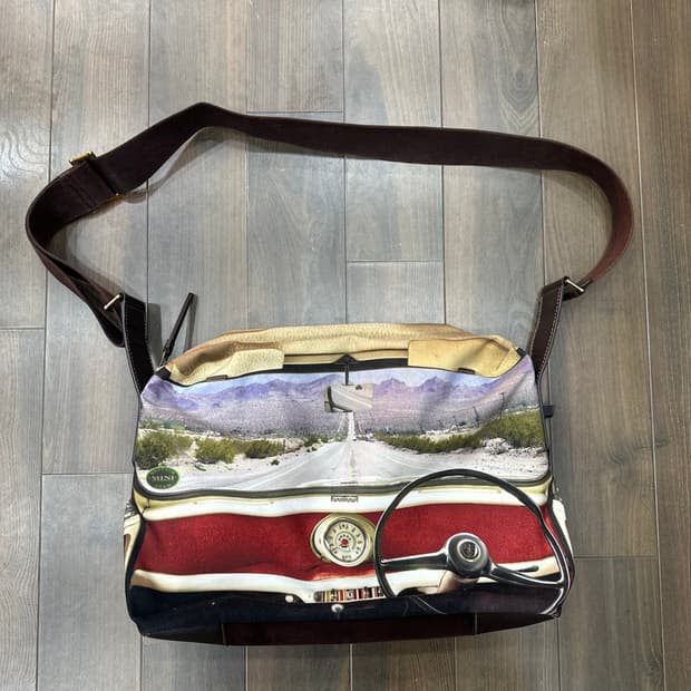 폴스미스 메신져백 