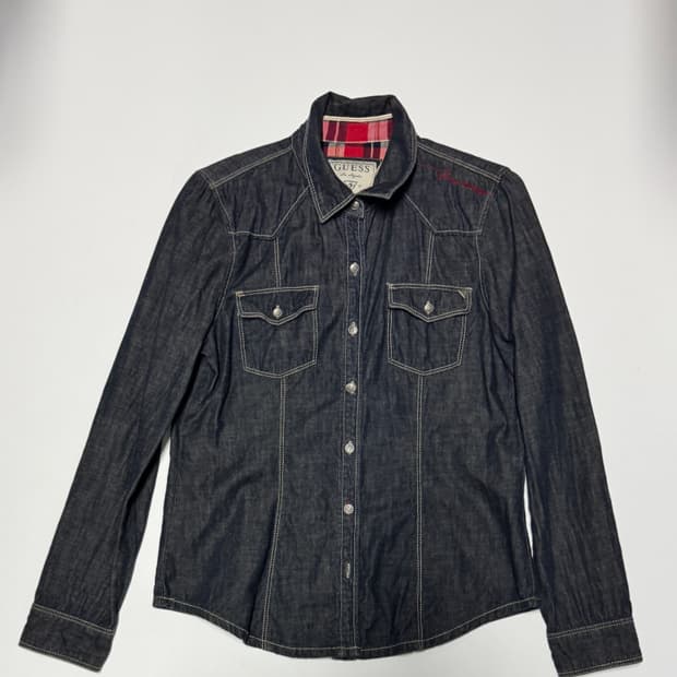 여성 게스 Guess 레드 자수 빈티지 워싱 데님셔츠 S