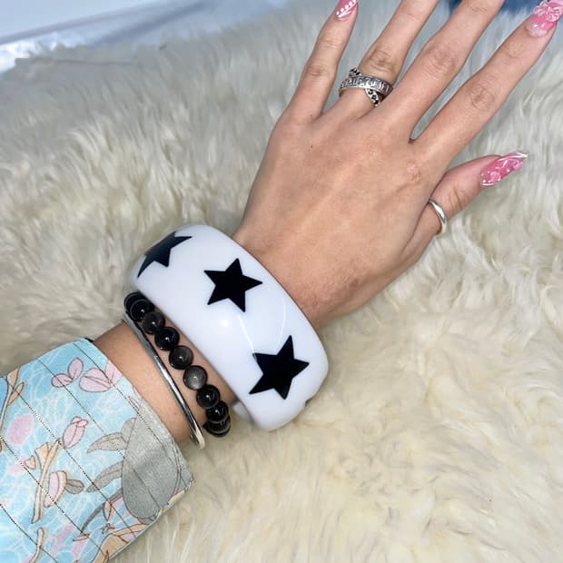 화이트 스타 뱅글 팔찌