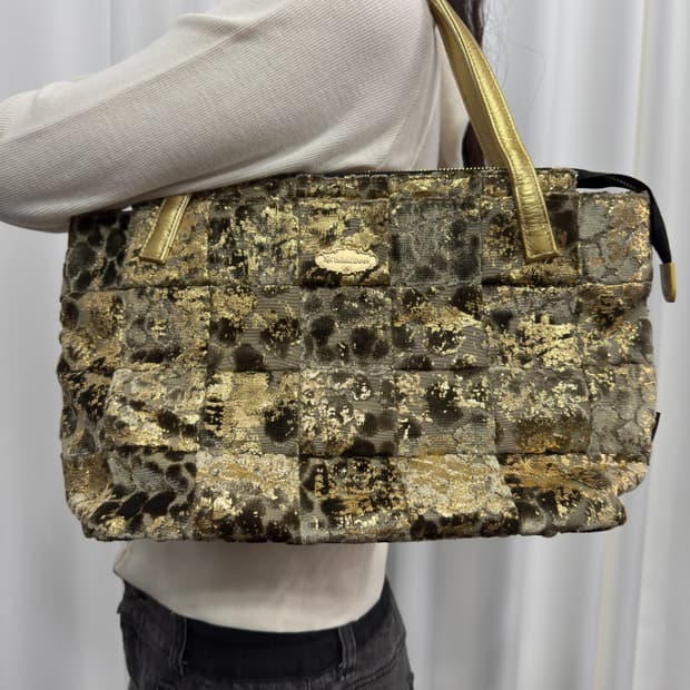 think bee! Gold design bag