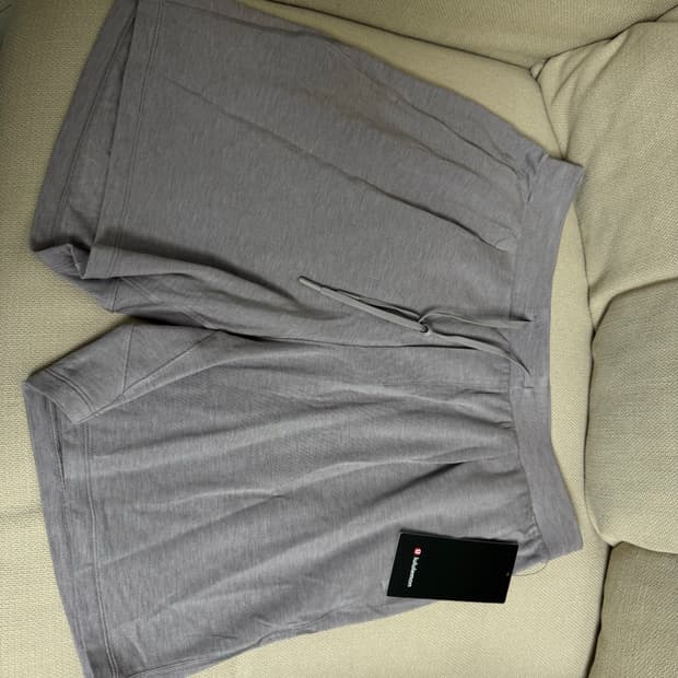 새생품) 룰루레몬 쇼츠 32~34인치