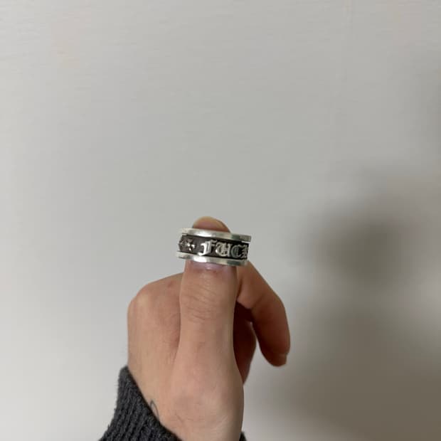 크롬하츠 퍽유 스피너링 팔아요 인보이스 구성품 영수증 있습니다