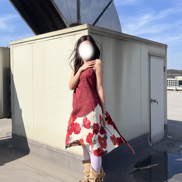 Sheer Floral Vest 쉬어 플로럴 베스트