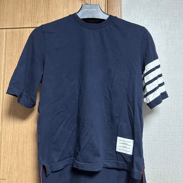 톰브라운 4바 반팔 티셔츠 40