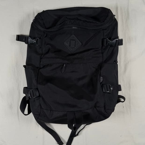 콜맨 백팩 가방