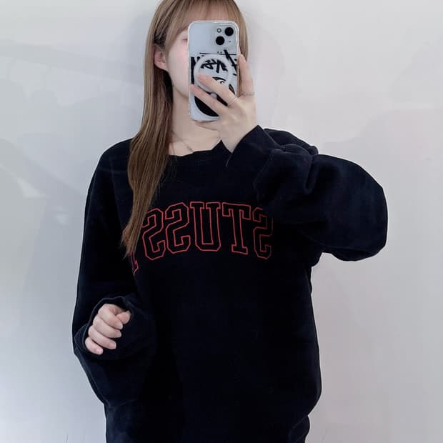 스투시 00‘s 스펠로고 맨투맨