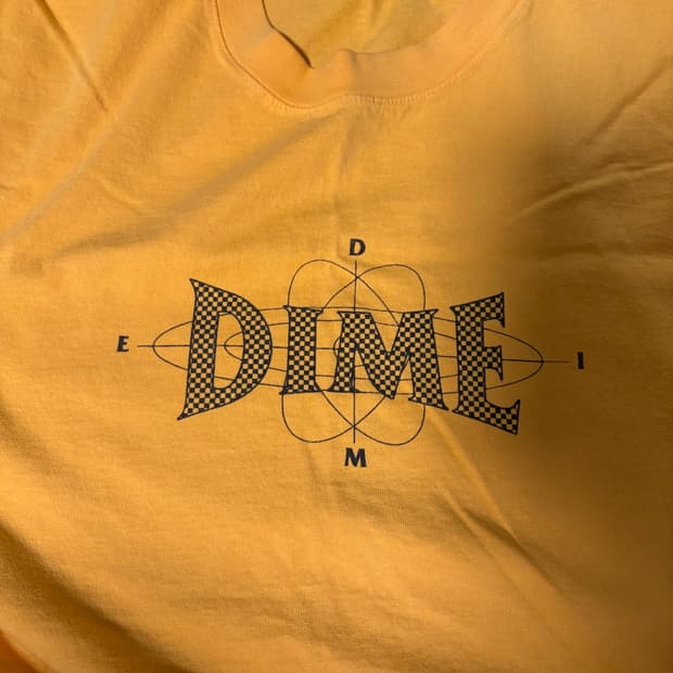 다임 로고 반팔티셔츠