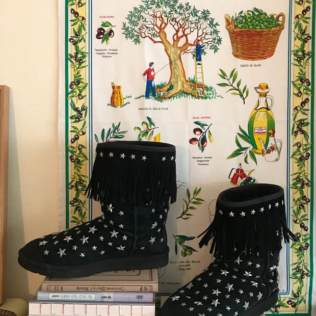 지미추 X 어그 스터드 부츠