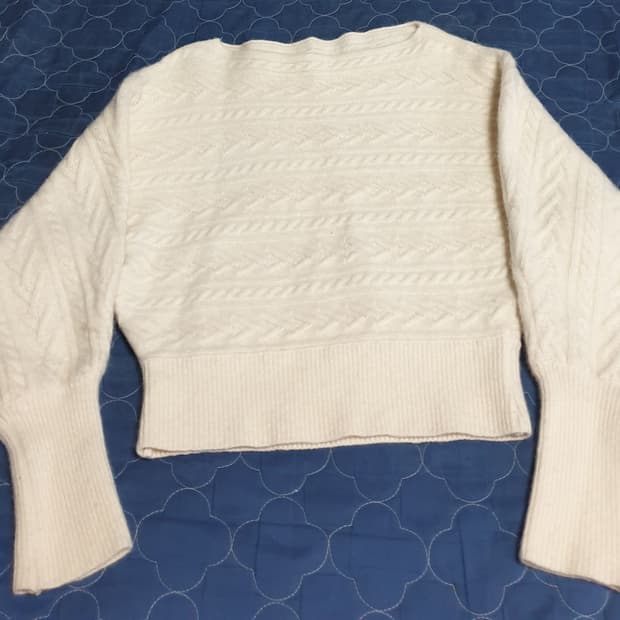 글로우앤님프 캐시미어 블렌드 크롭 루즈핏 울 니트 아이보리 (F)