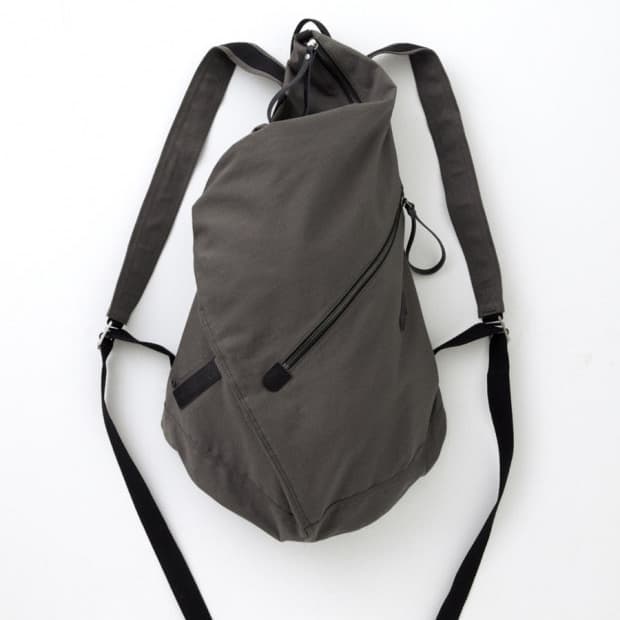 해칭룸 더플 백팩