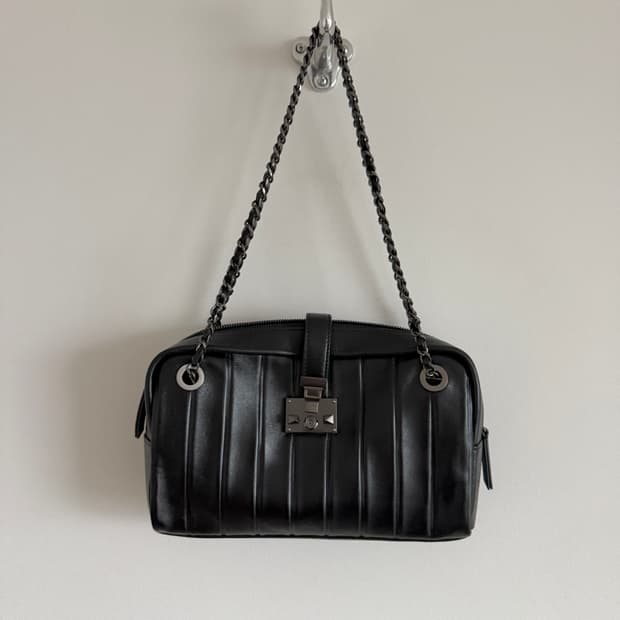 루즈앤라운지(rouge&rounge) 레더 체인 숄더백