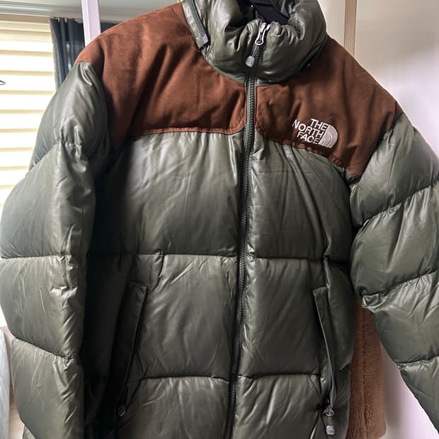 노스페이스 700 눕시 그린브라운 패딩