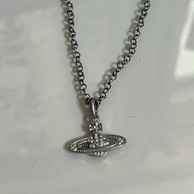 비비안웨스트우드 orb 목걸이