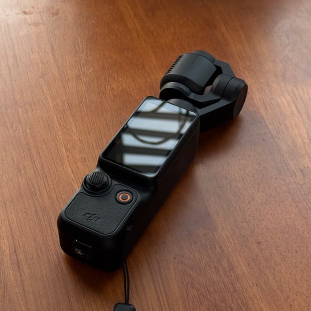 DJI 오즈모 포켓3 풀박 s급 + 케어 리프레쉬보험 미사용 (2년)