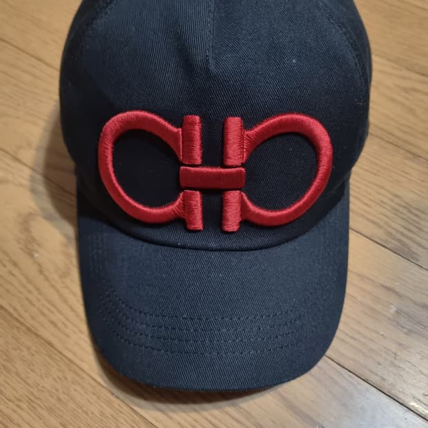 살바토레 페라가모 남성 모자 