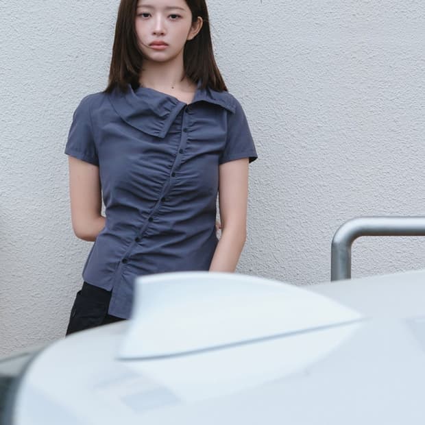 [2] 미세키서울 하이 넥 셔링 버튼 셔츠 차콜