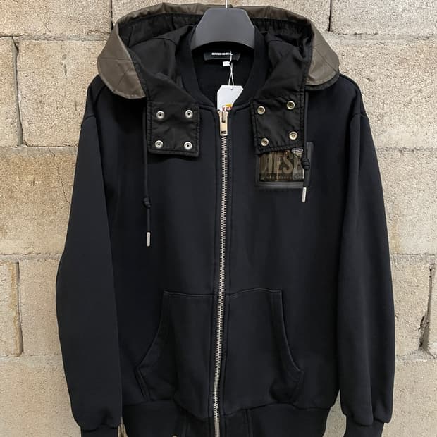 디젤 로고 후드집업