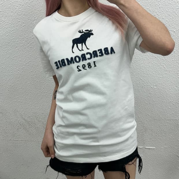 아베크롬비 순록 센터로고 화이트 반팔 L