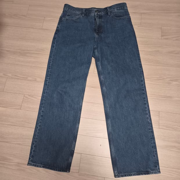 유니클로jwa 청바지 스트레이트핏 