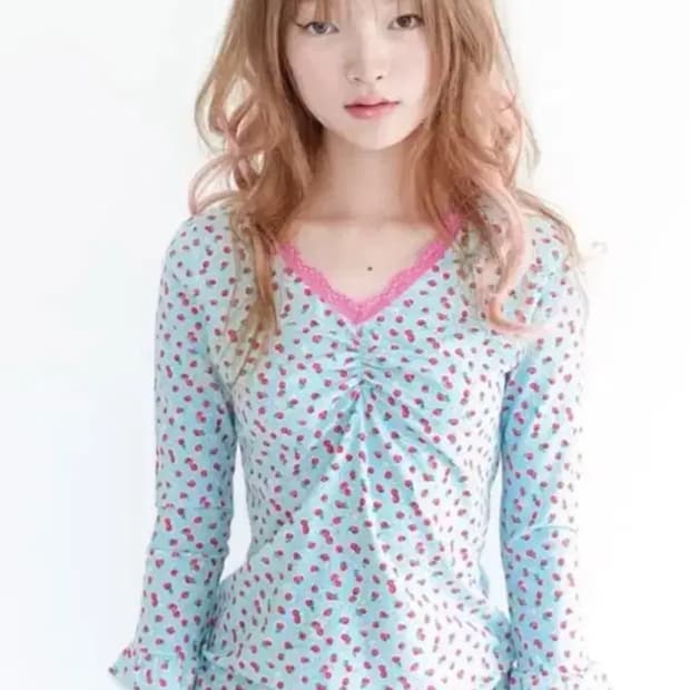 구해요!)) 샵페어리 미니 하트 레이스 탑 민트색상