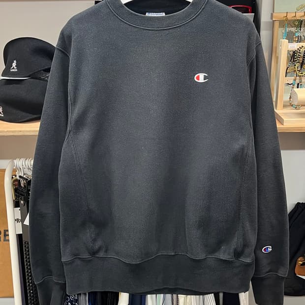 [100] 챔피온 리버스위브 블루택 맨투맨 블랙 M 