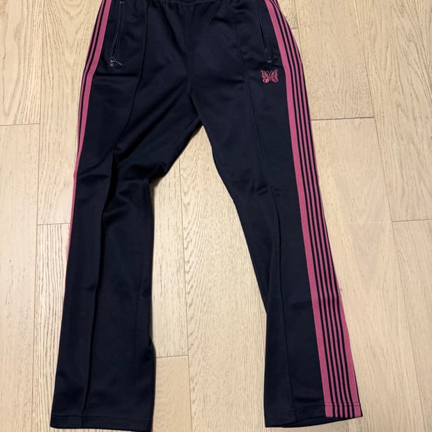 니들스 트랙팬츠 내로우핏