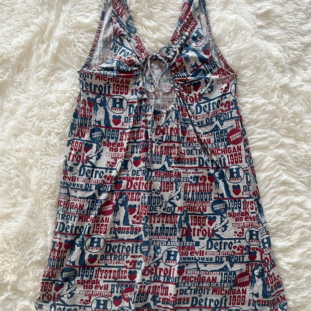 히스테릭 글래머 디트로이드 올오버 로고 그래픽 백스트링 셔링 원피스