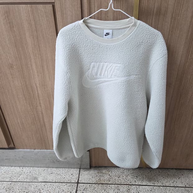 나이키 뽀글이 맨투맨