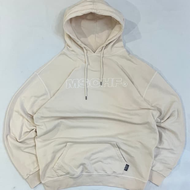 미스치프 빅로고 후드티 아이보리