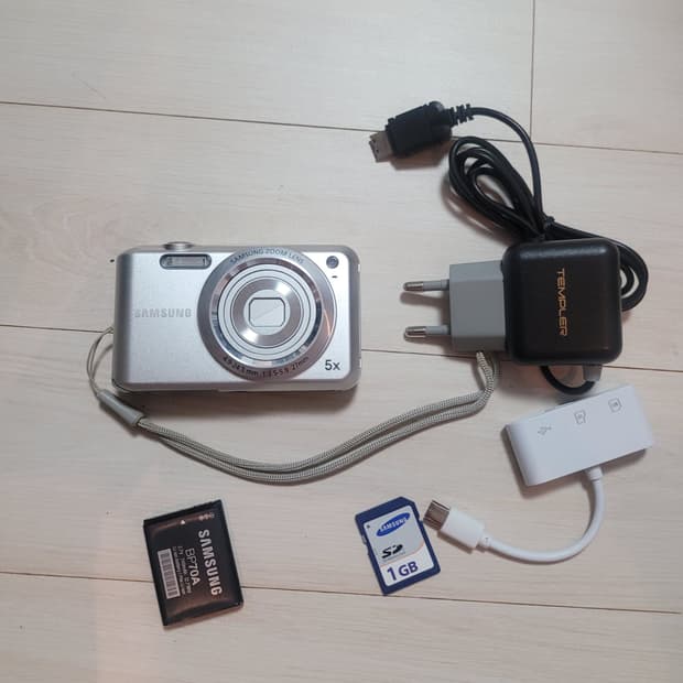 삼성 VLUU ES70 디지털카메라