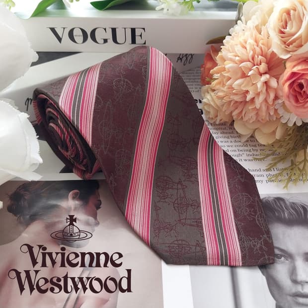 비비안웨스트우드 실크 자카드 로고 넥타이 8.9cm A+등급 K1863
