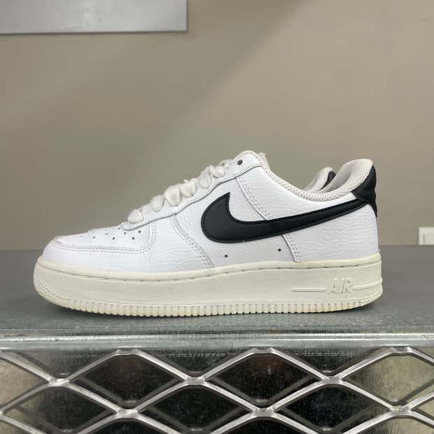 나이키 에어 포스 1 '07 230