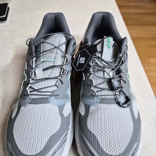 아식스 x 산산기어 젤터레인 290사이즈