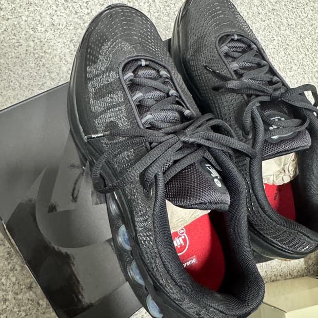 슈프림 에어맥스dn 280사이즈 팝니다.