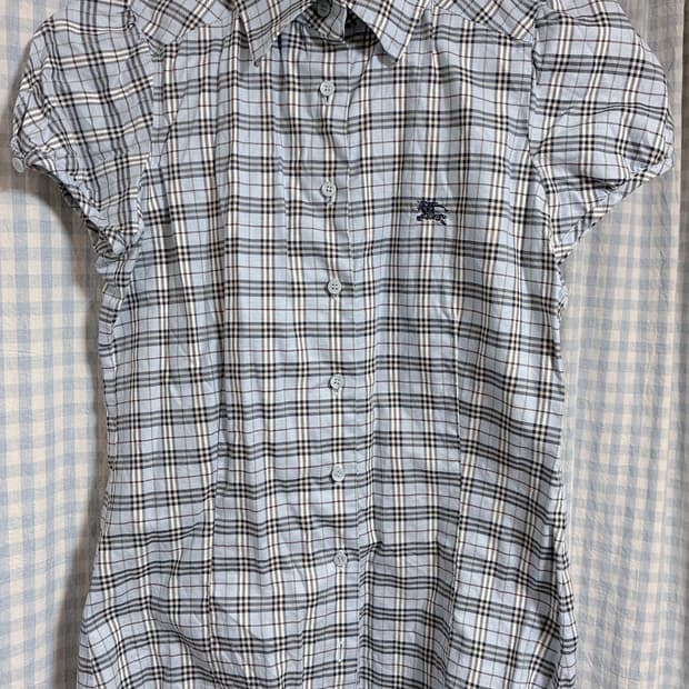 버버리 블루라벨 하늘색 반소매 블라우스 셔츠